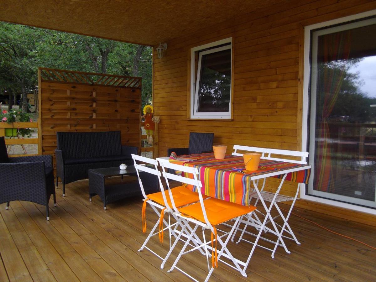 Chalet 2 Pers. + Bebe Montolieu Eksteriør bilde